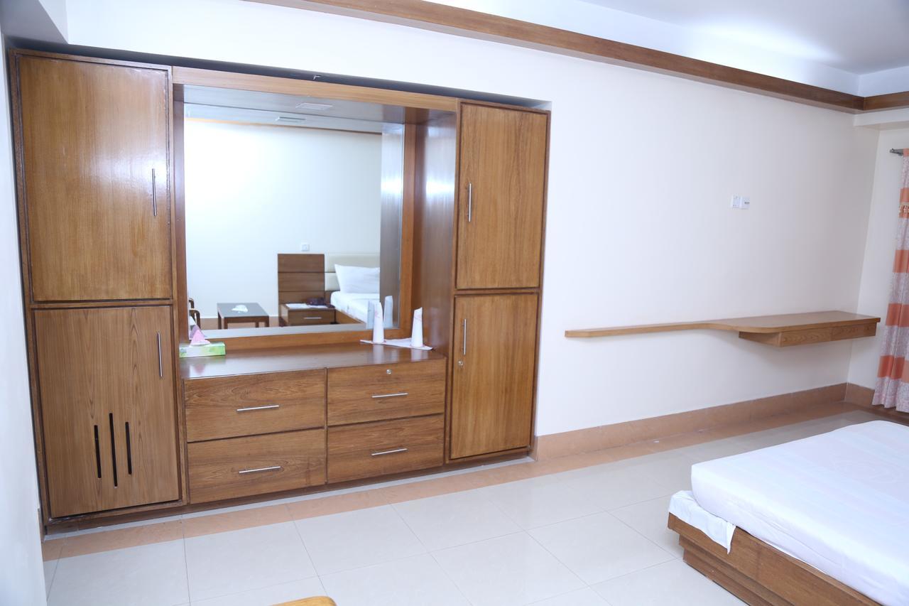 Hotel Garden Inn Силхет Экстерьер фото