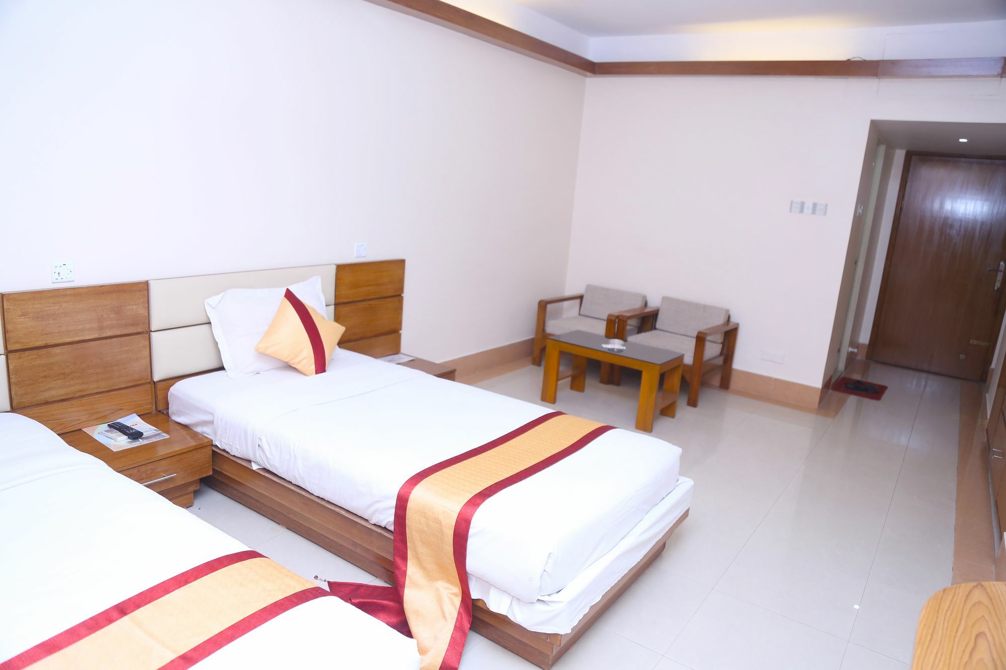 Hotel Garden Inn Силхет Экстерьер фото