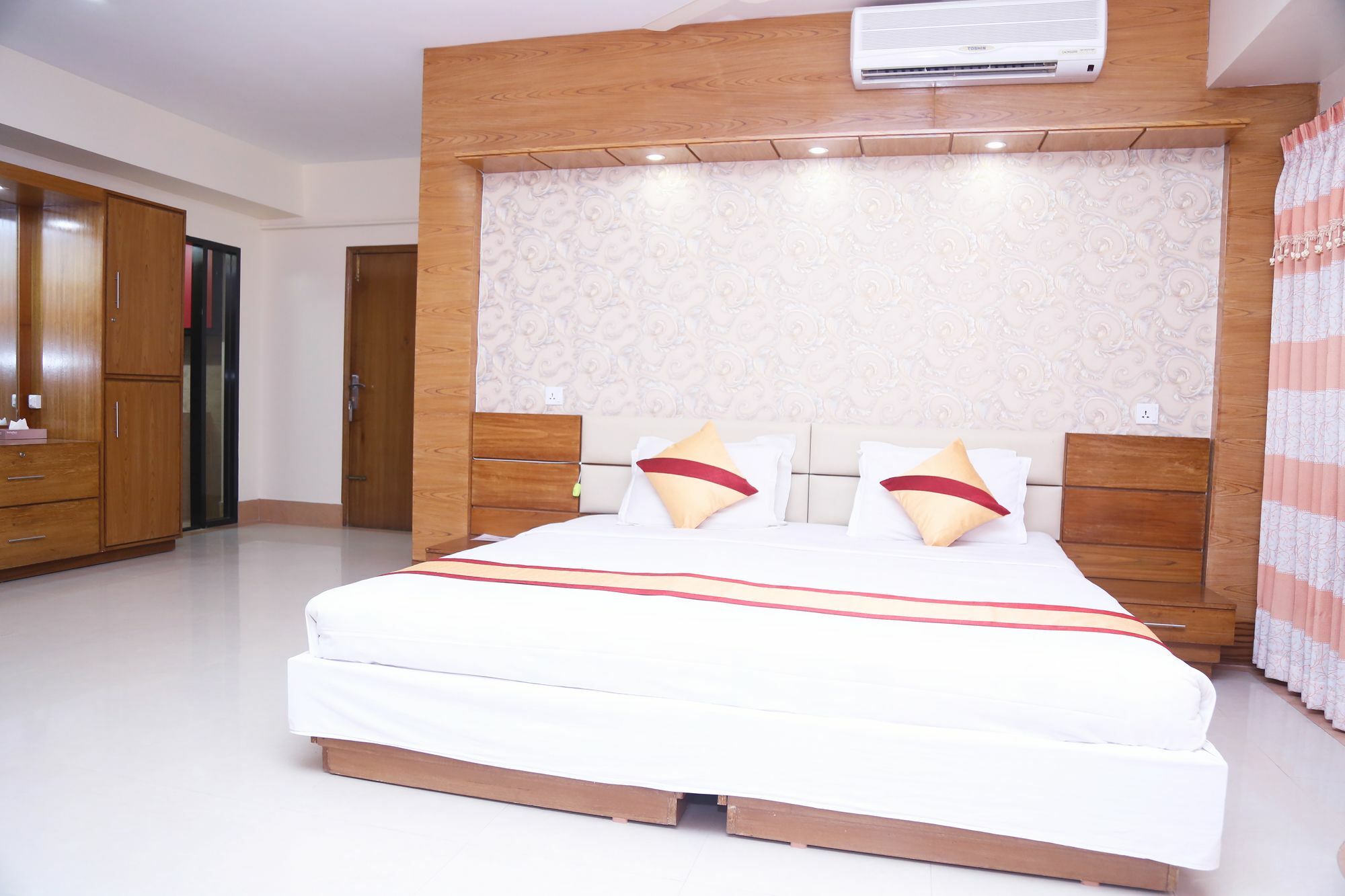 Hotel Garden Inn Силхет Экстерьер фото