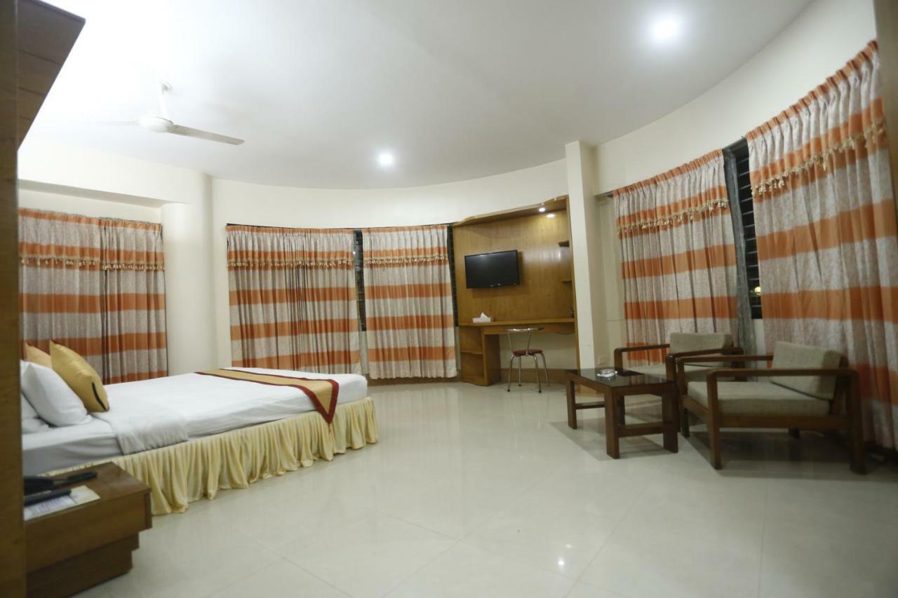 Hotel Garden Inn Силхет Экстерьер фото